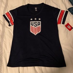 NWT USA Women’s Soccer Jersey (M)